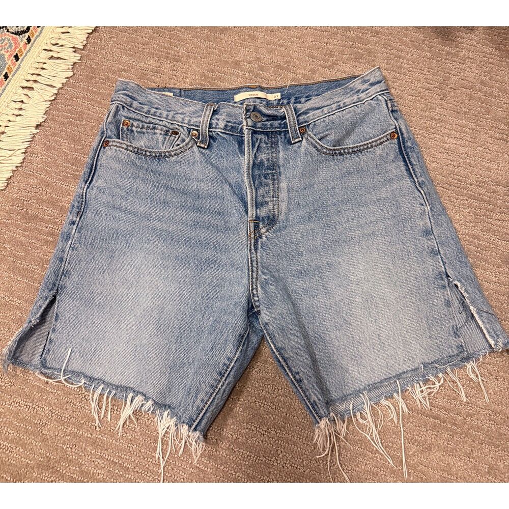 Levi's Premium Wedgie Shorts Size 27 Light Blue Wash Frayed Hem High Rise
